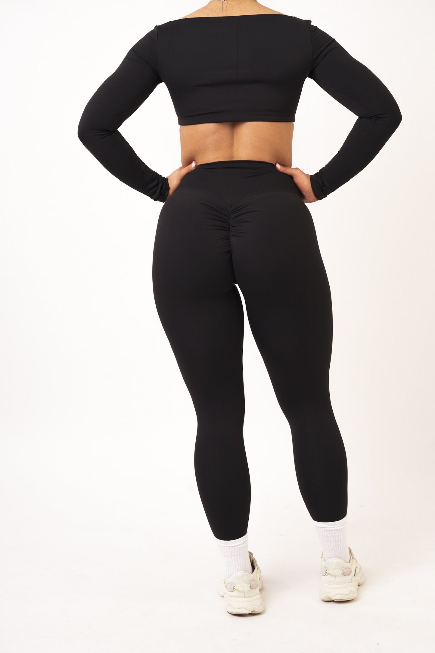 Black Scrunch Bum Leggings - Simone